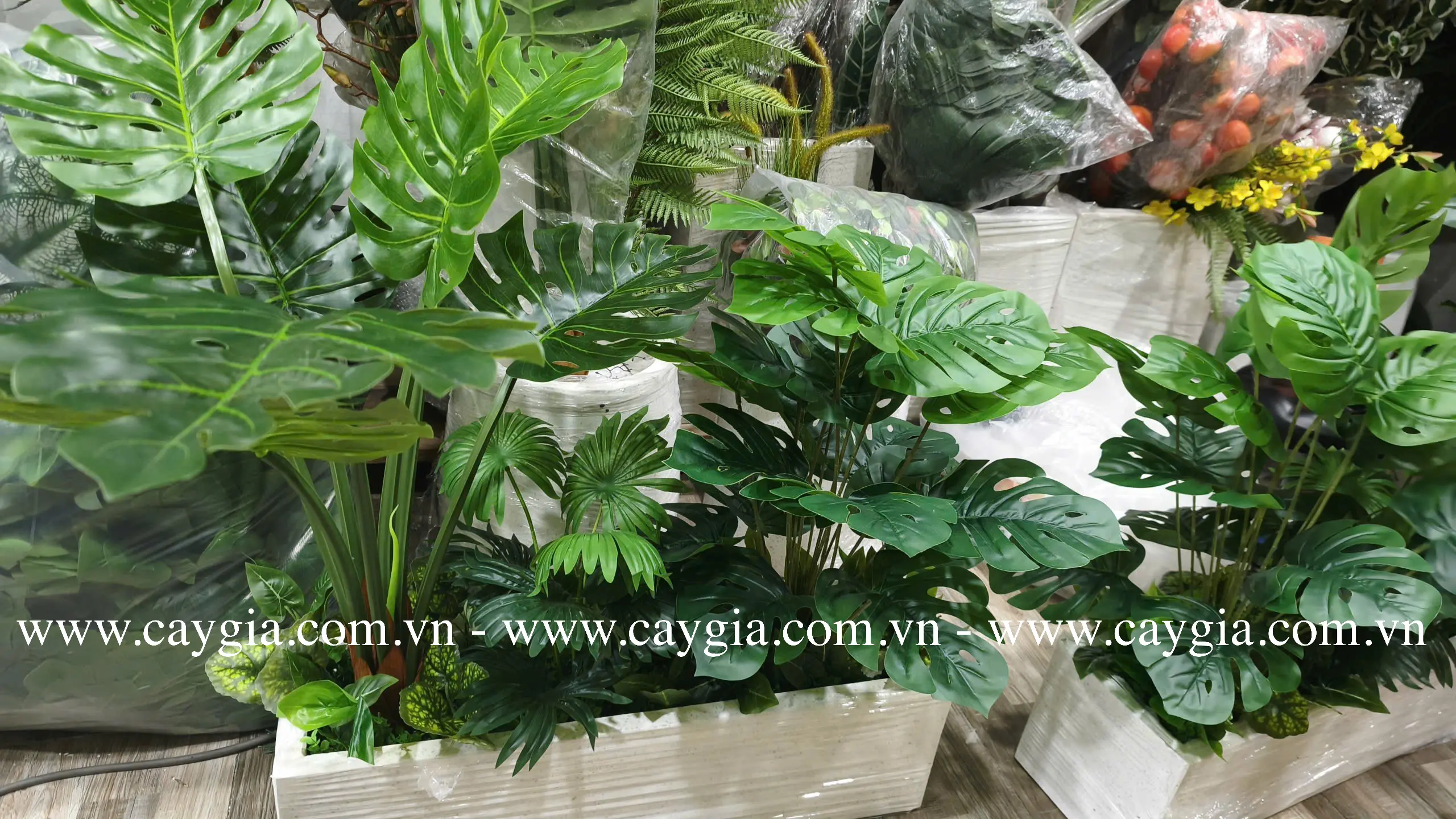 Bục Cây Giả Montera Bục Cây Giả Montera